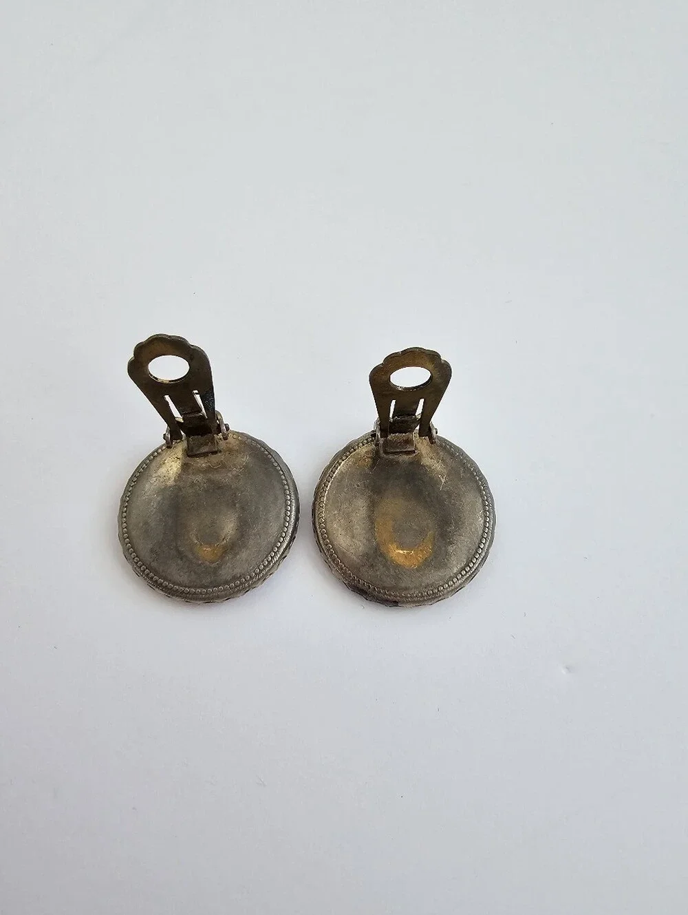 Vintage Mother of Pearl Clip-On Earrings Crown Dogtooth Bezel Statement Button​